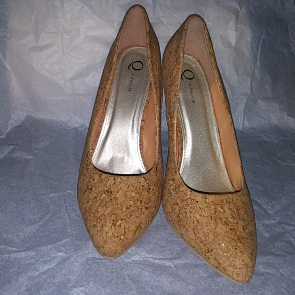 Shoes - Picture 5 of 6